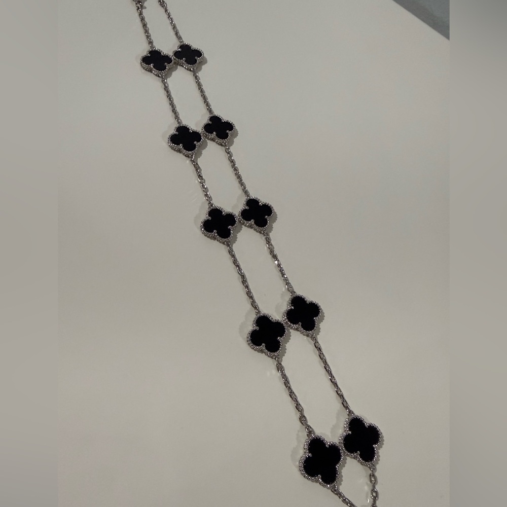 Clovers Necklace - Stainless Steele..